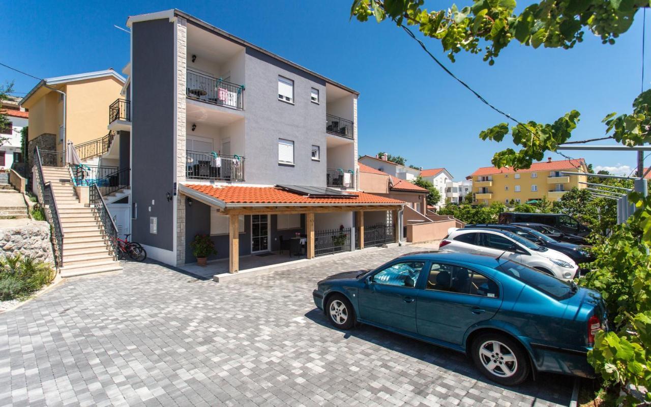 Apartments With A Parking Space Baska, Krk - 18808 Exterior foto