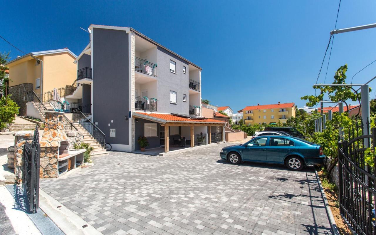 Apartments With A Parking Space Baska, Krk - 18808 Exterior foto