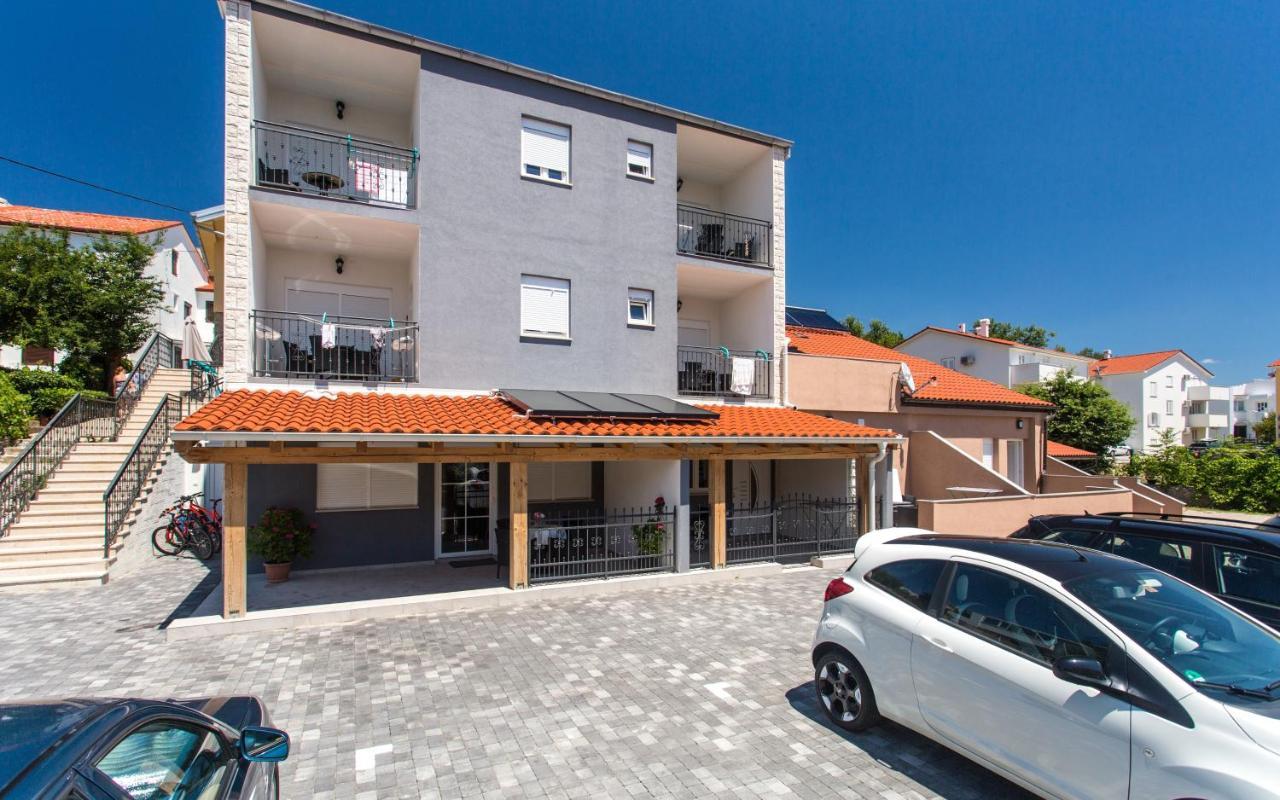 Apartments With A Parking Space Baska, Krk - 18808 Exterior foto